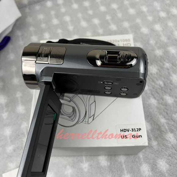 DIGITAL VIDEO CAMERA - Picture 7 of 9